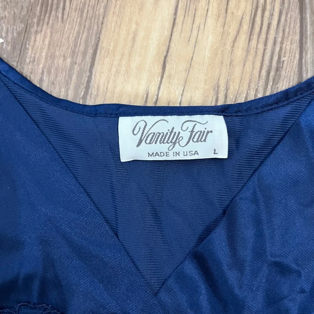 Vanity Fair‎ Vintage Navy Blue Nylon Nightgown Sleeveless Embroidered Chemise L